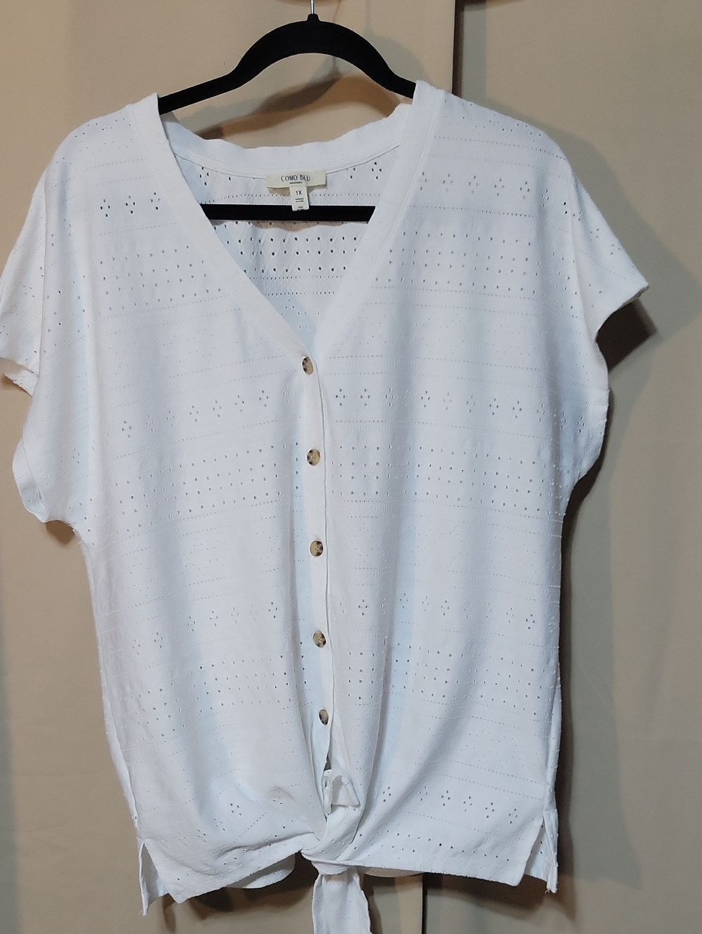 Como Blu White Eyelet Button-Front Tie Hem Top